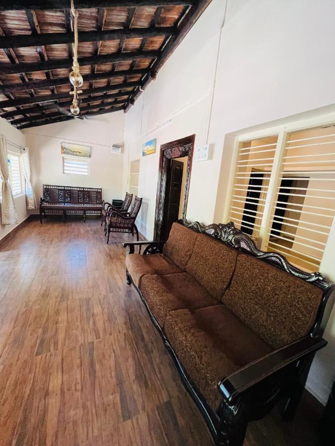 Gokarna Junction - A Vintage Homestay Bagian luar foto