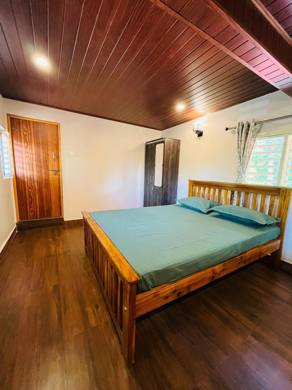Gokarna Junction - A Vintage Homestay Bagian luar foto